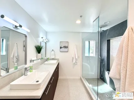 $539,000 | 588 East San Lorenzo Road, Unit 201, Palm Springs, CA 92264