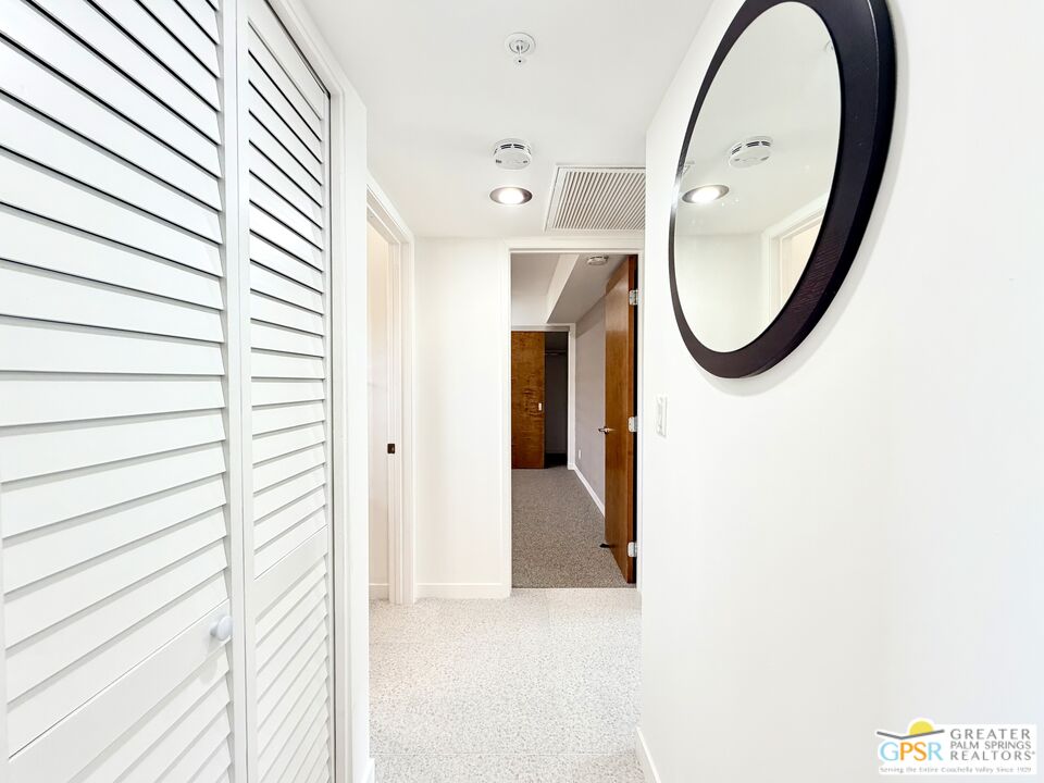 588 East San Lorenzo Road, Unit 201 Palm Springs, CA 92264 - Photo 28 of 73