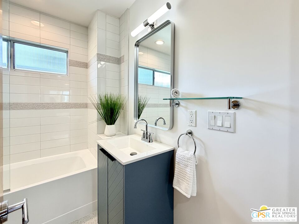 588 East San Lorenzo Road, Unit 201 Palm Springs, CA 92264 - Photo 29 of 70