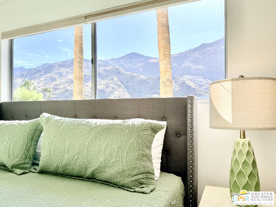 588 East San Lorenzo Road, Unit 201 Palm Springs, CA 92264 - Photo 3 of 70