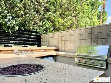 $539,000 | 588 East San Lorenzo Road, Unit 201, Palm Springs, CA 92264