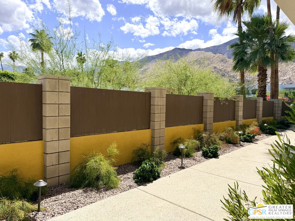 588 East San Lorenzo Road, Unit 201 Palm Springs, CA 92264 - Photo 40 of 70