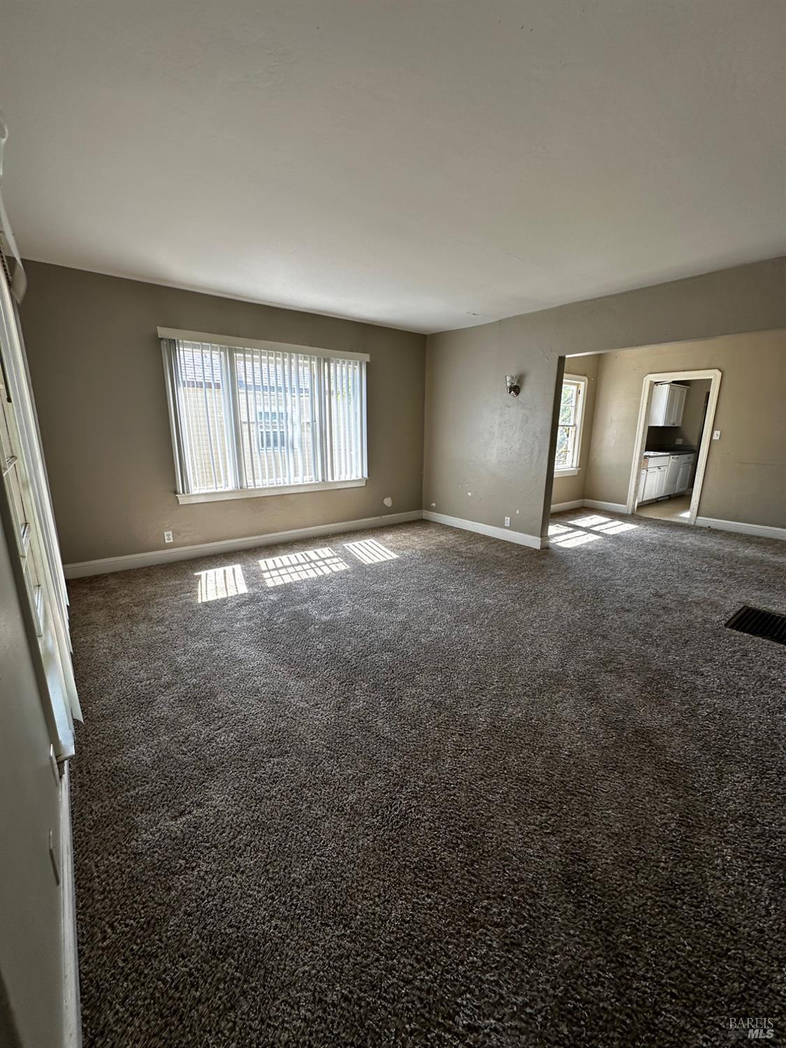 2015 Tennessee Street Vallejo, CA 94590 - Photo 3 of 29 an empty room with windows and closet