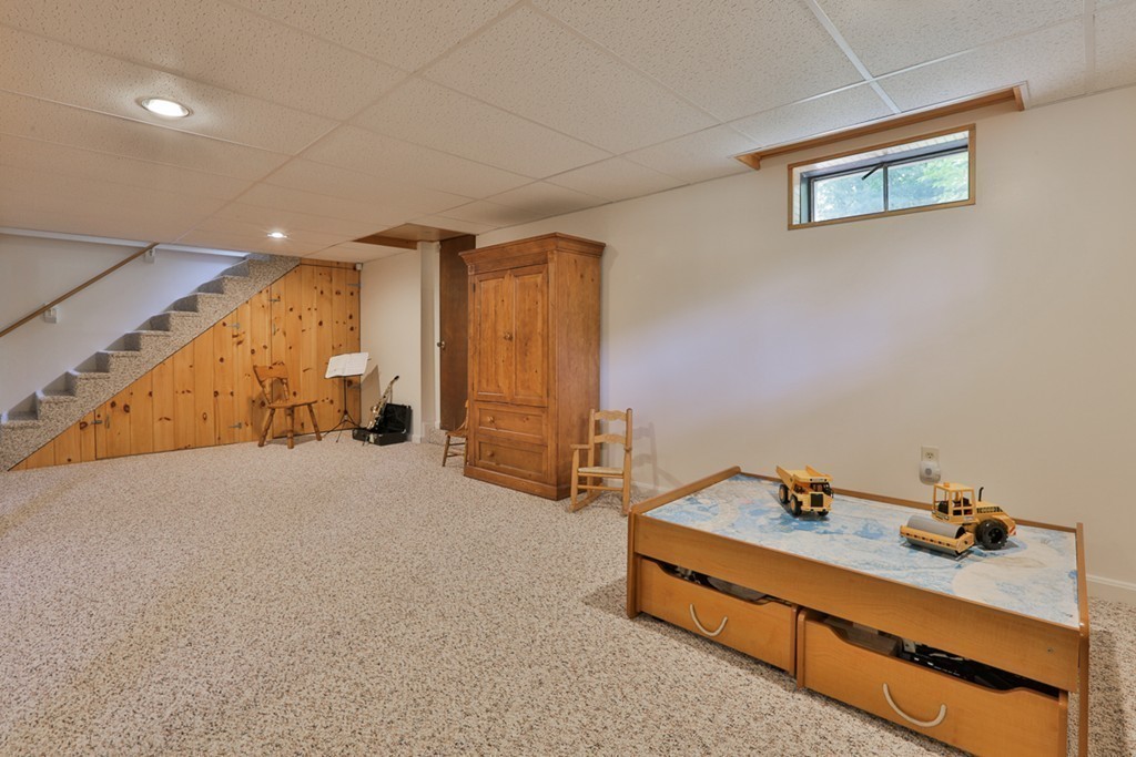 101 Chestnut Road Tyngsborough, MA 01879 - Photo 19 of 26