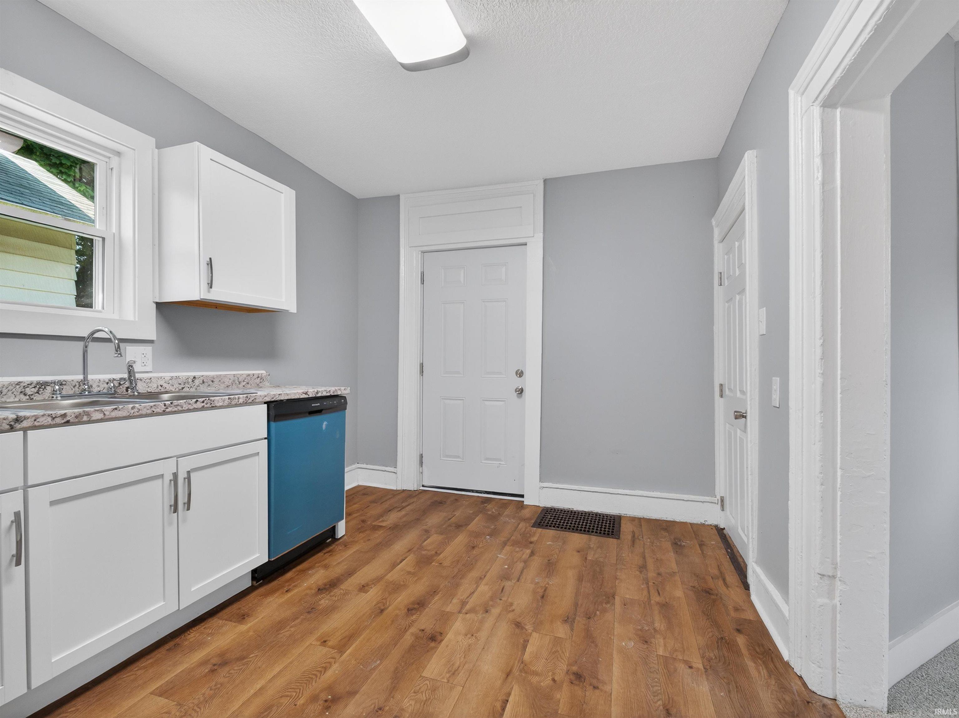 1608 Sinclair Street Fort Wayne, IN 46808 - Photo 10 of 27