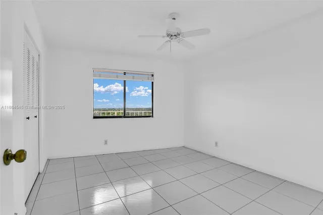 $199,900 | 7360 South Oriole Boulevard, Unit 806, Delray Beach, FL 33446