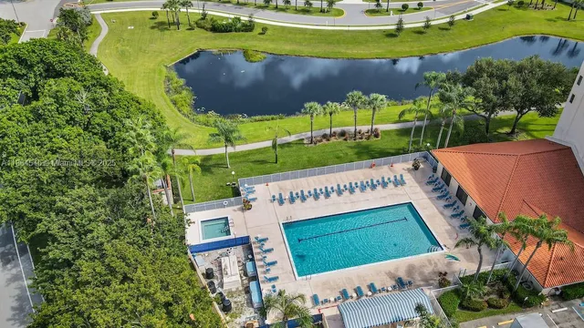 $199,900 | 7360 South Oriole Boulevard, Unit 806, Delray Beach, FL 33446