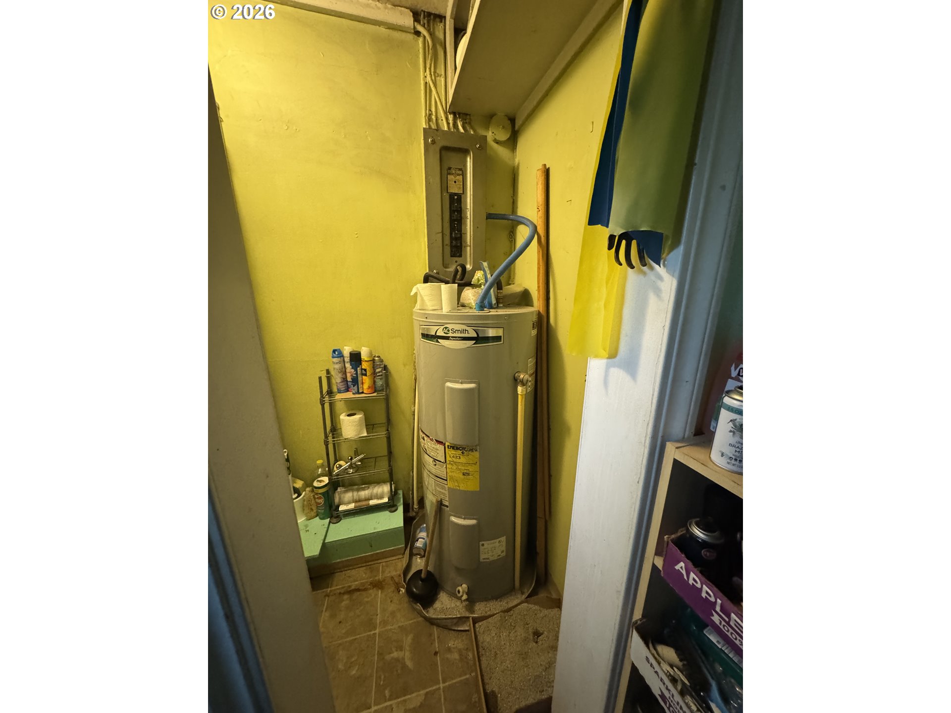 107 5th Street Amity, OR 97101 - Photo 8 of 9