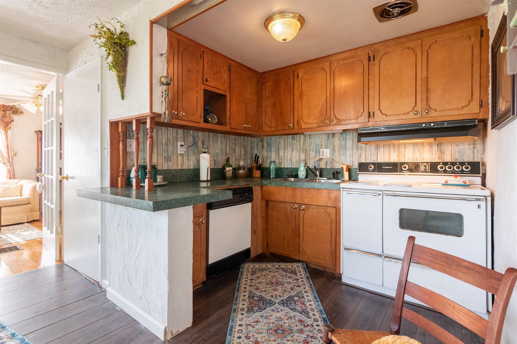 660 Mercer Road Rich Creek, VA 24147 - Photo 11 of 63 Gallery Image 11
