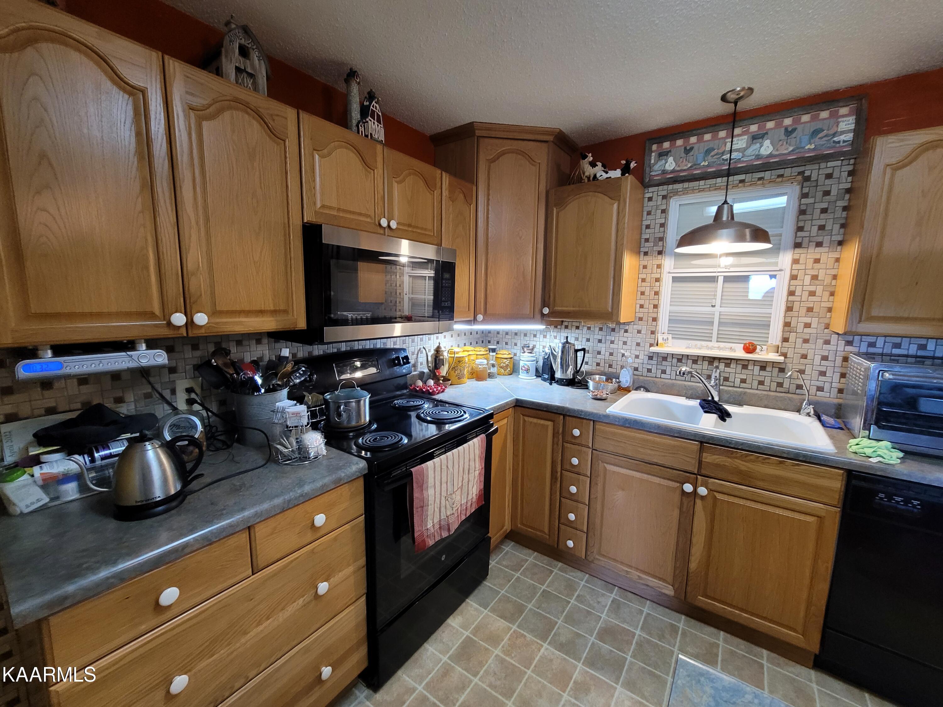 421 Oak Grove Road Madisonville, TN 37354 - Photo 11 of 23 20220419_144308