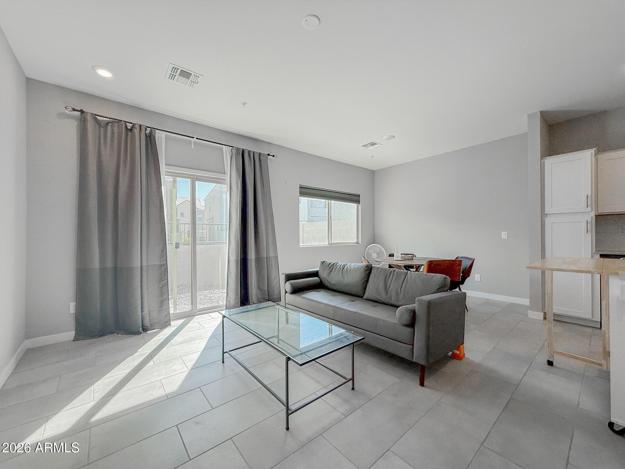 2269 West Echo Lane Phoenix, AZ 85021 - Photo 9 of 27 Photo #9