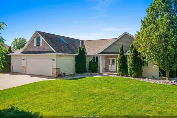 $625,000 | N2283 Cornhusk Drive, Greenville, WI 54942