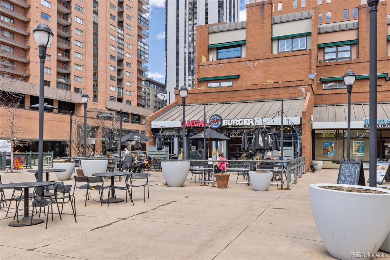 1625 Larimer Street, Unit 1904 Denver, CO 80202 - Photo 37 of 40