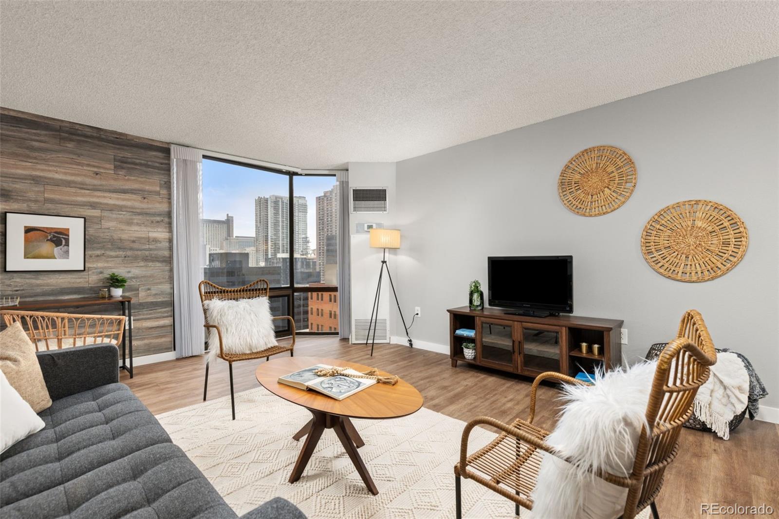 1625 Larimer Street, Unit 1904 Denver, CO 80202 - Photo 4 of 40