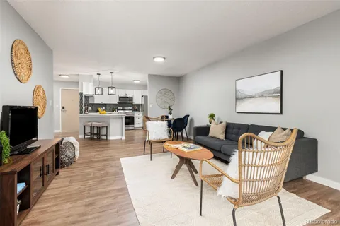 $350,000 | 1625 Larimer Street, Unit 1904, Denver, CO 80202