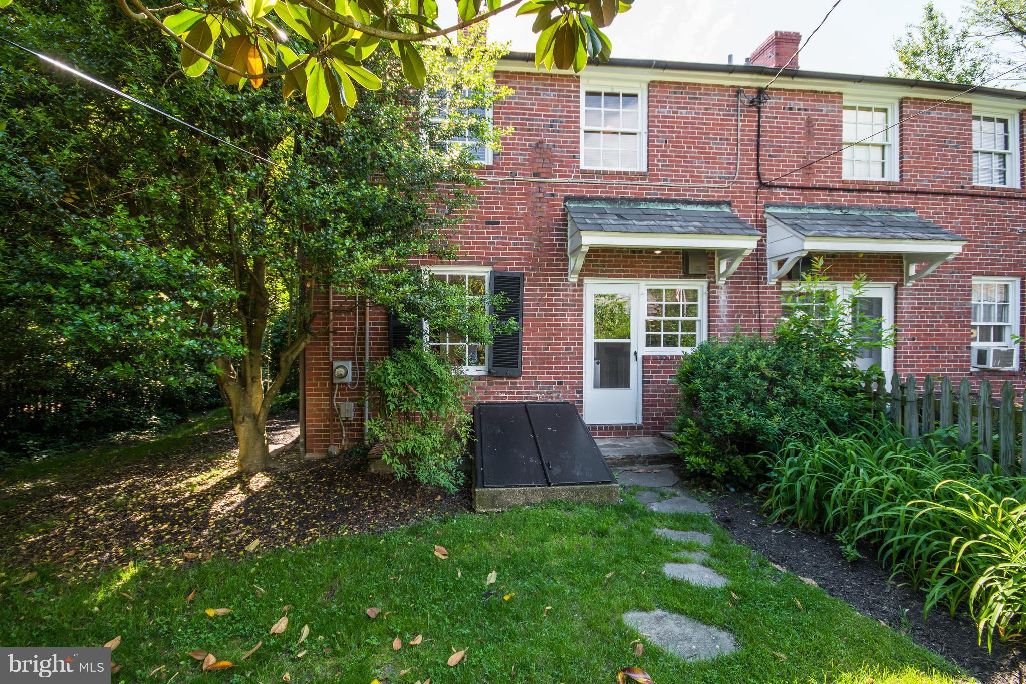 5001 Broadmoor Road Baltimore, MD 21212 - Photo 23 of 26 front view of a house with a yard