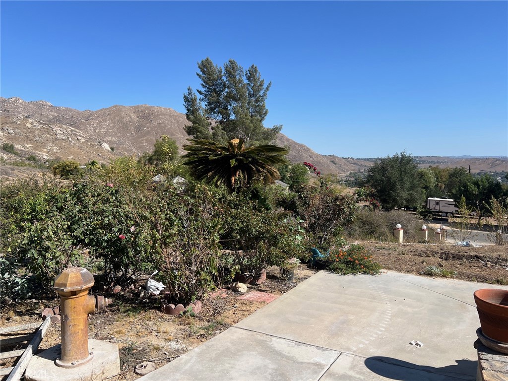 2005 Mt Vernon Avenue Riverside, CA 92507 - Photo 11 of 36