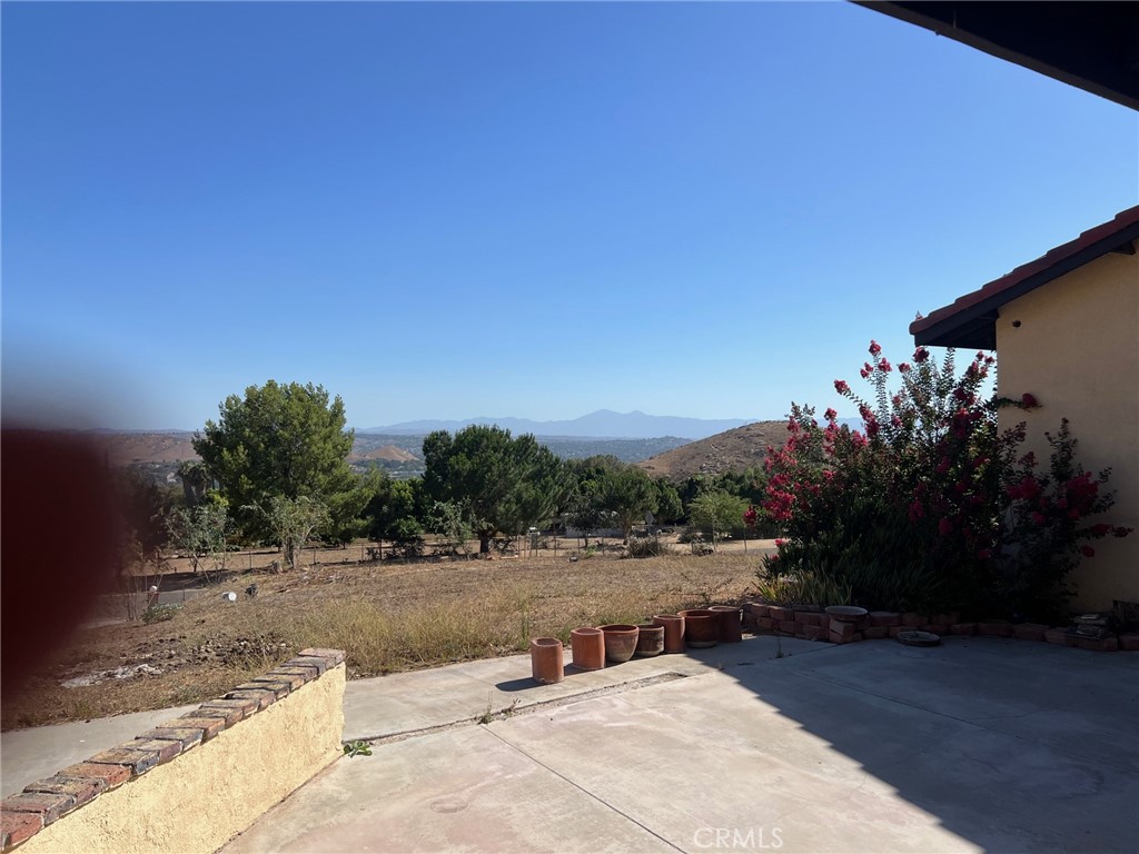 2005 Mt Vernon Avenue Riverside, CA 92507 - Photo 12 of 36