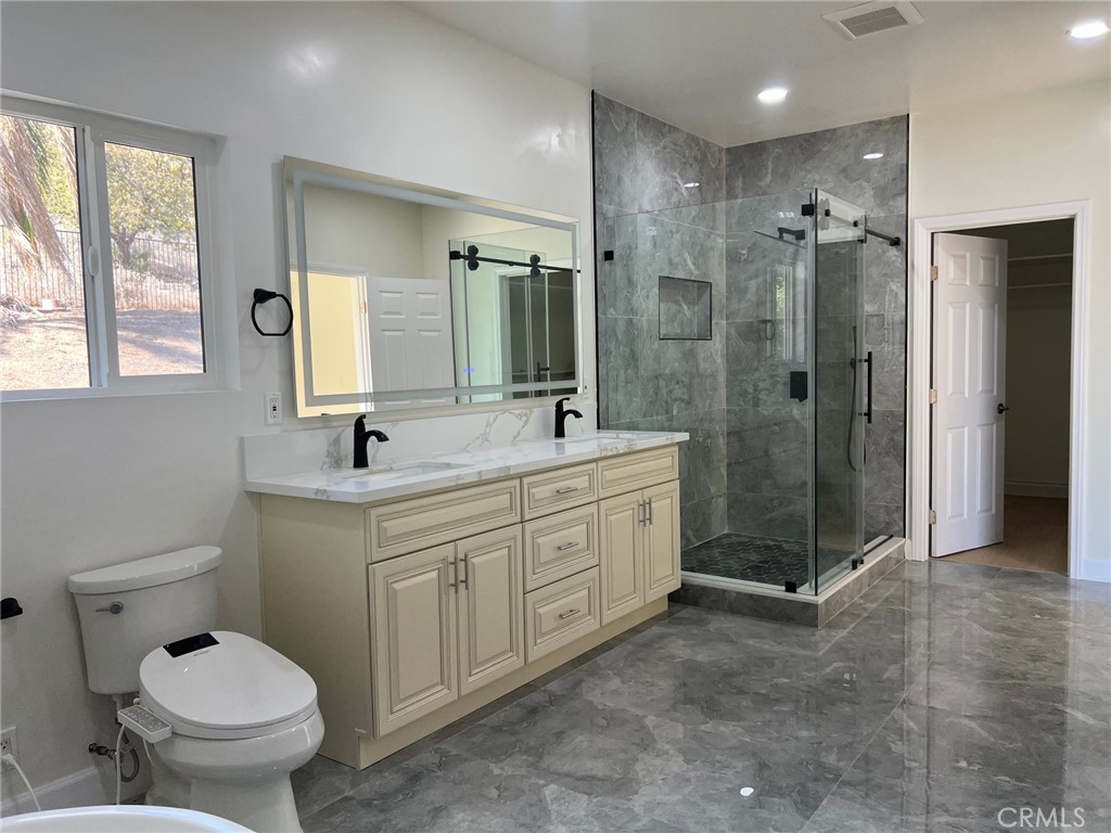 2005 Mt Vernon Avenue Riverside, CA 92507 - Photo 25 of 36