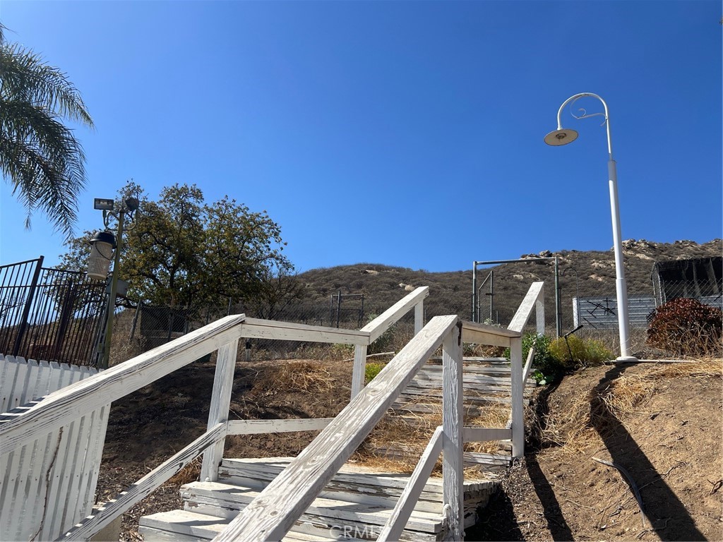 2005 Mt Vernon Avenue Riverside, CA 92507 - Photo 7 of 36