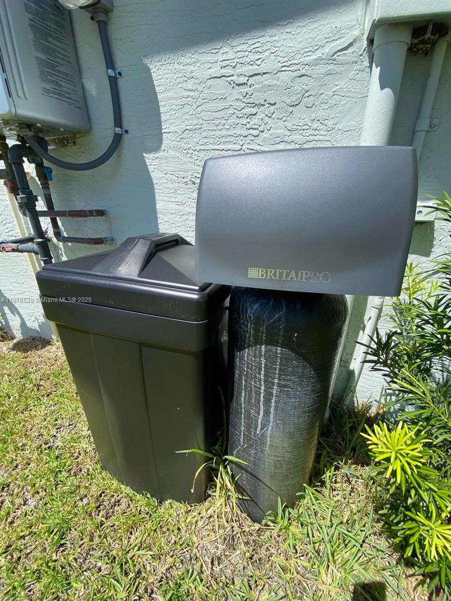 11060 Middle Strm Drive Port St. Lucie, FL 34987 - Photo 37 of 41 a closeup of a sink