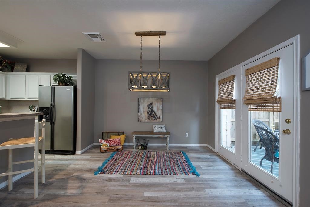 18923 Crescent Fountain Road Spring, TX 77388 - Photo 8 of 27 Dining area