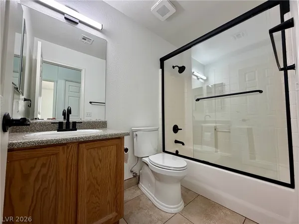 $2,013 | 3813 Sorrowing Sparrow Court, North Las Vegas, NV 89032