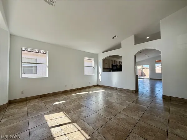 $2,013 | 3813 Sorrowing Sparrow Court, North Las Vegas, NV 89032