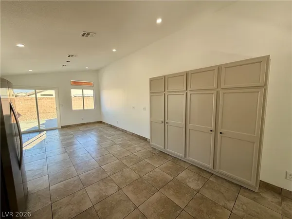 $2,013 | 3813 Sorrowing Sparrow Court, North Las Vegas, NV 89032