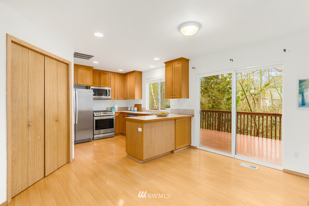 2418 Stafford Way, Unit 49 Bothell, WA 98012 - Photo 11 of 30 Gallery Image 11