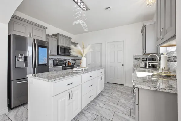 $564,900 | 5651 43rd Street South, Fargo, ND 58104