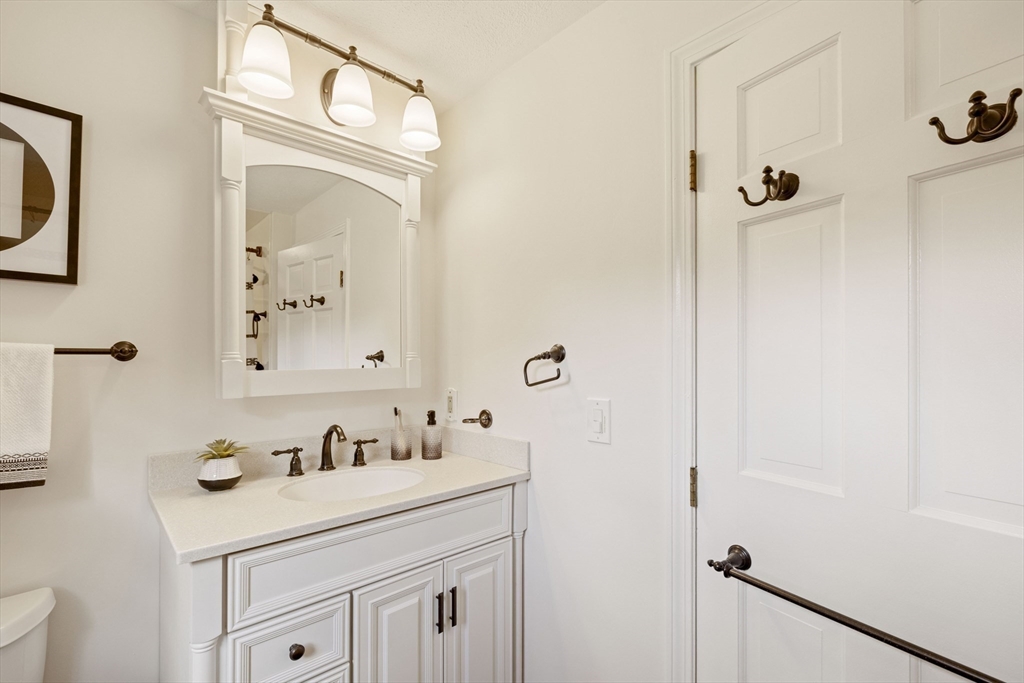 508 Springs Road Bedford, MA 01730 - Photo 20 of 42 Gallery Image 20