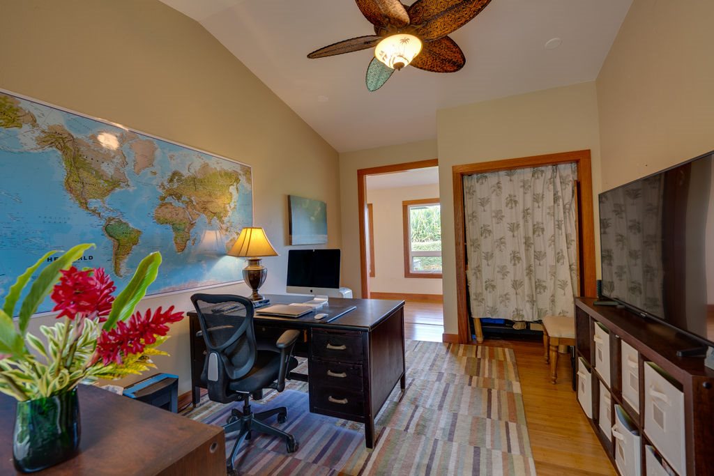 60 Koolau Road Haiku, HI 96708 - Photo 20 of 30 Den