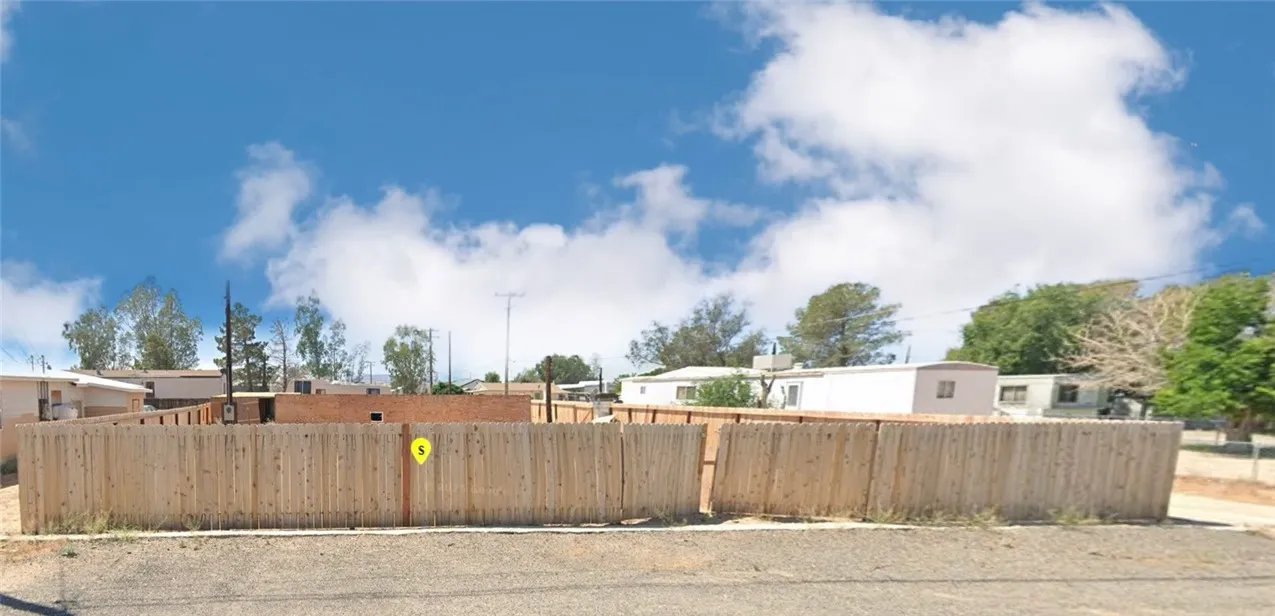 0 Orchard Inyokern Ca Inyokern, CA 93527 - Photo 2 of 7 a view of a backyard