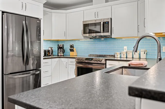 $850,000 | 3209 German Flats Road, Unit 2, Warren, VT 05674