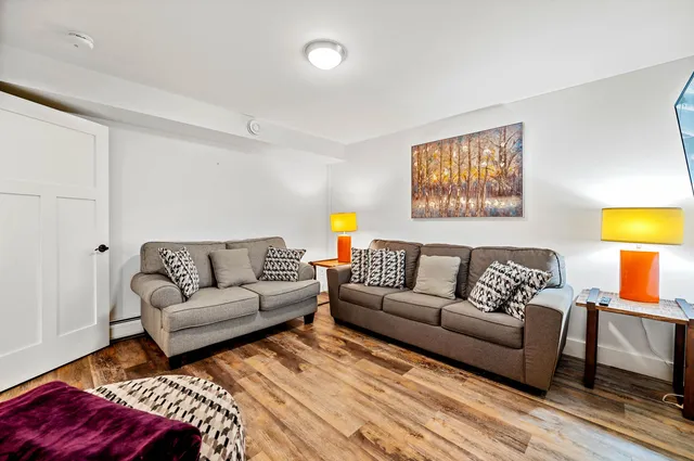 $850,000 | 3209 German Flats Road, Unit 2, Warren, VT 05674