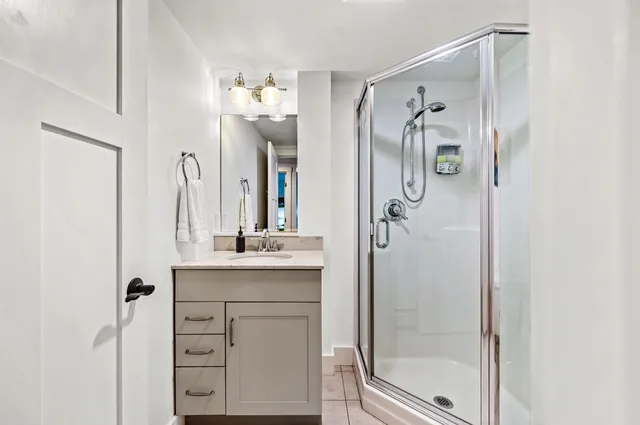 $850,000 | 3209 German Flats Road, Unit 2, Warren, VT 05674