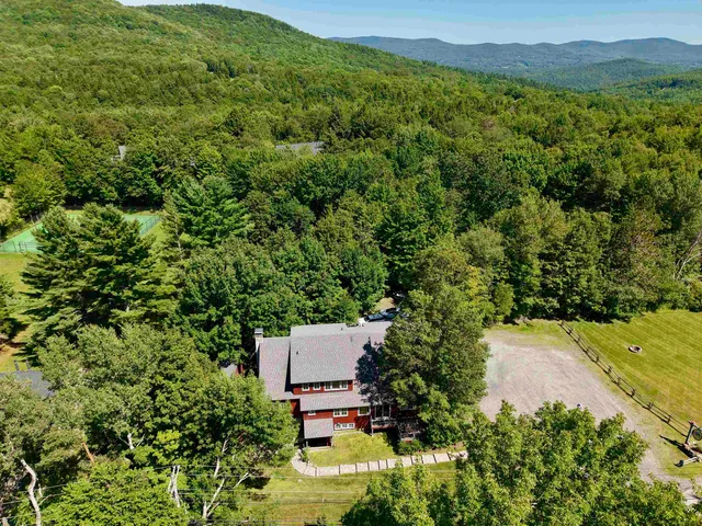 $850,000 | 3209 German Flats Road, Unit 2, Warren, VT 05674