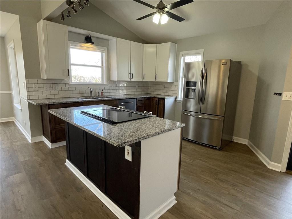 3492 Point View Circle Gainesville, GA 30506 - Photo 10 of 67