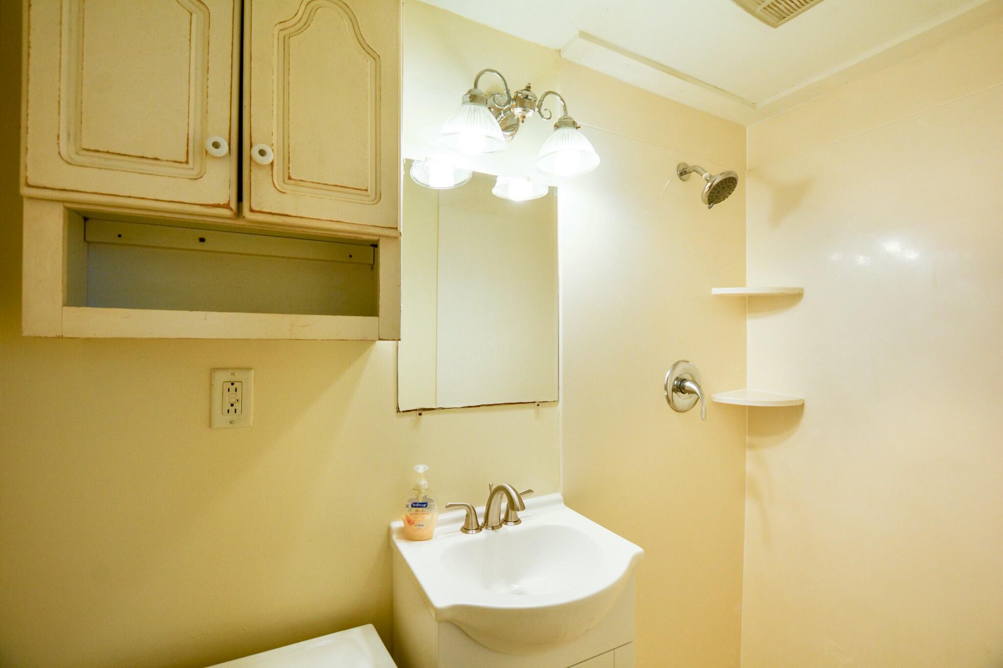 132 Logan Street, Unit A Charleston, SC 29401 - Photo 15 of 16 tempImageIsW5RS