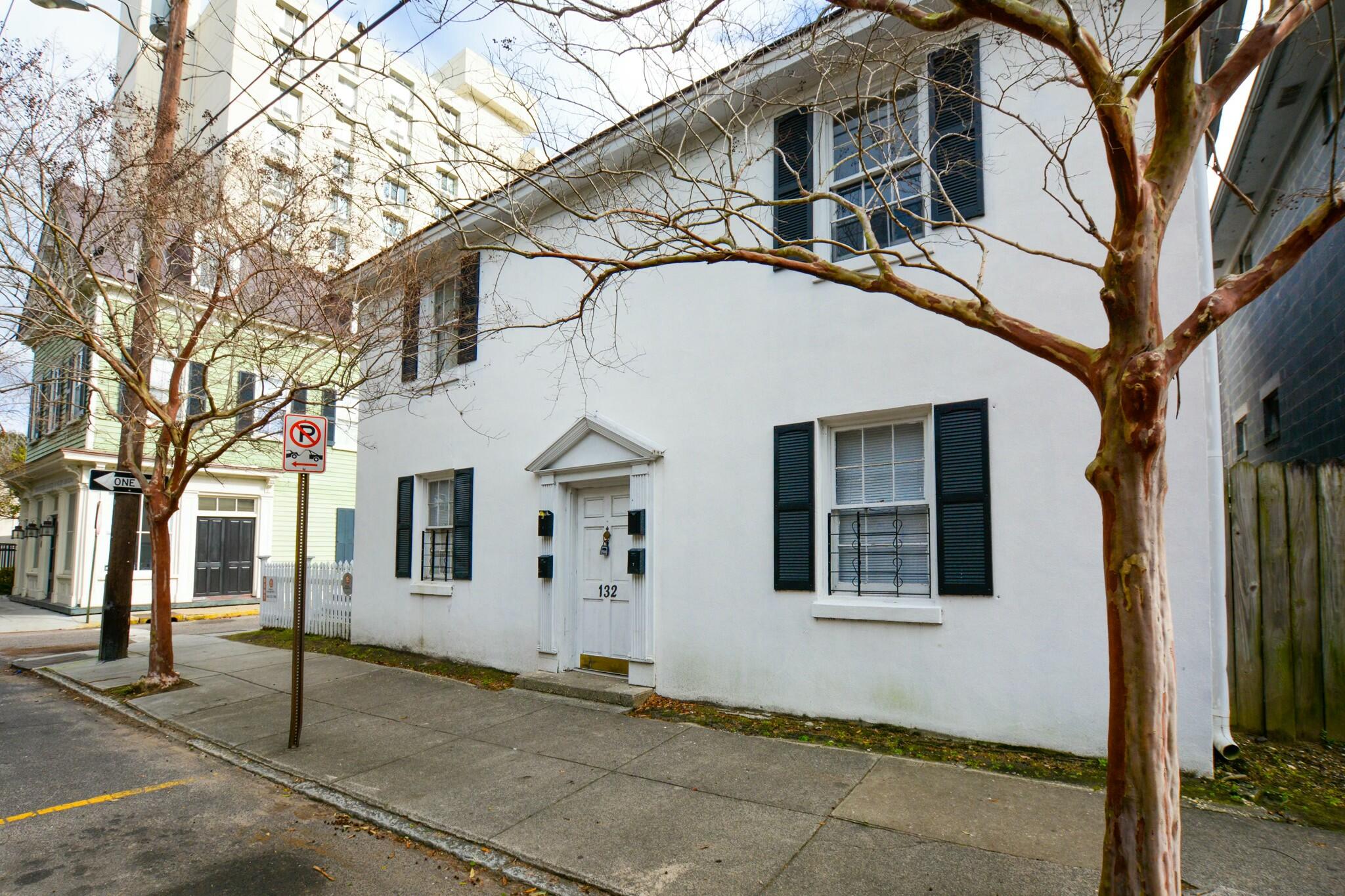 132 Logan Street, Unit A Charleston, SC 29401 - Photo 2 of 16 tempImage2Hxrkd