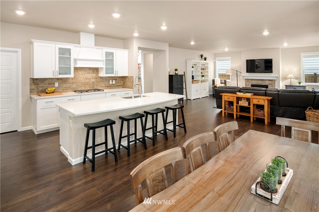 205 178th Street Southeast Bothell, WA 98012 - Photo 2 of 31