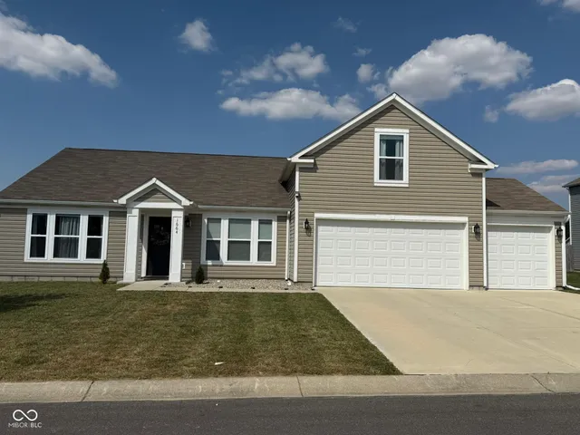 $324,900 | 1664 West Kole Drive, Greensburg, IN 47240