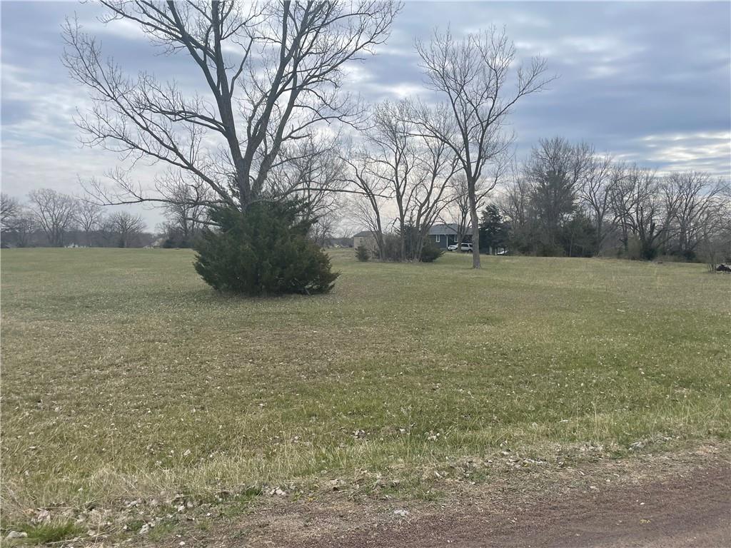 2255 Skipper Road Gallatin, MO 64640 - Photo 2 of 3