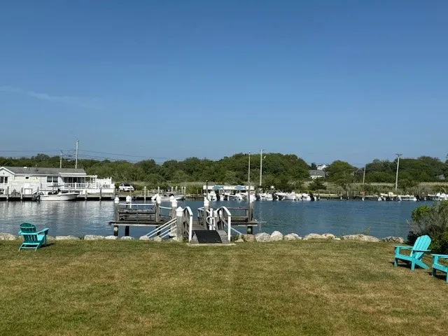 $1,650 | 33 Breach Drive, Unit FRONT, Westerly, RI 02891