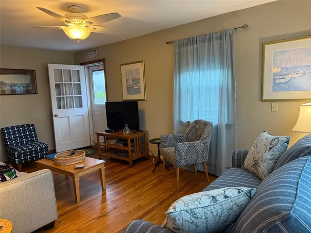 $1,650 | 33 Breach Drive, Unit FRONT, Westerly, RI 02891