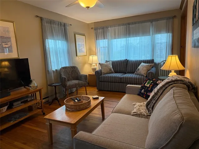 $1,650 | 33 Breach Drive, Unit FRONT, Westerly, RI 02891