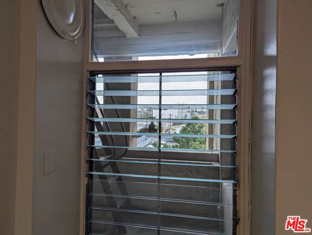 $1,999 | 634 South Gramercy Place, Unit 610, Los Angeles, CA 90010