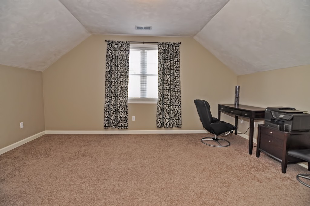 6 Ridge Road Wrentham, MA 02093 - Photo 23 of 28 Gallery Image 23