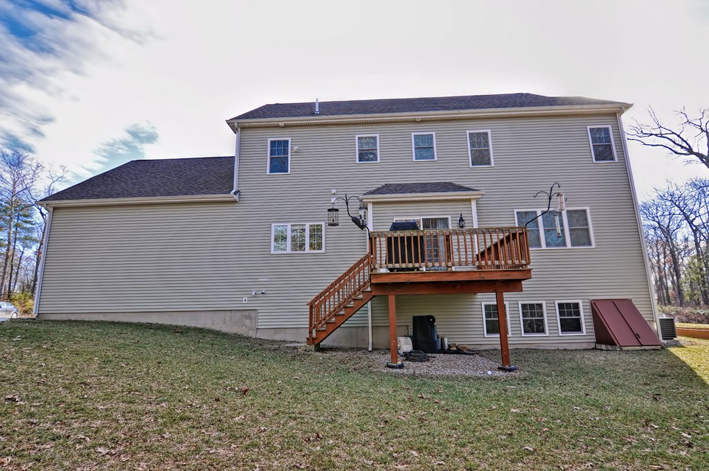 6 Ridge Road Wrentham, MA 02093 - Photo 4 of 28 Gallery Image 4
